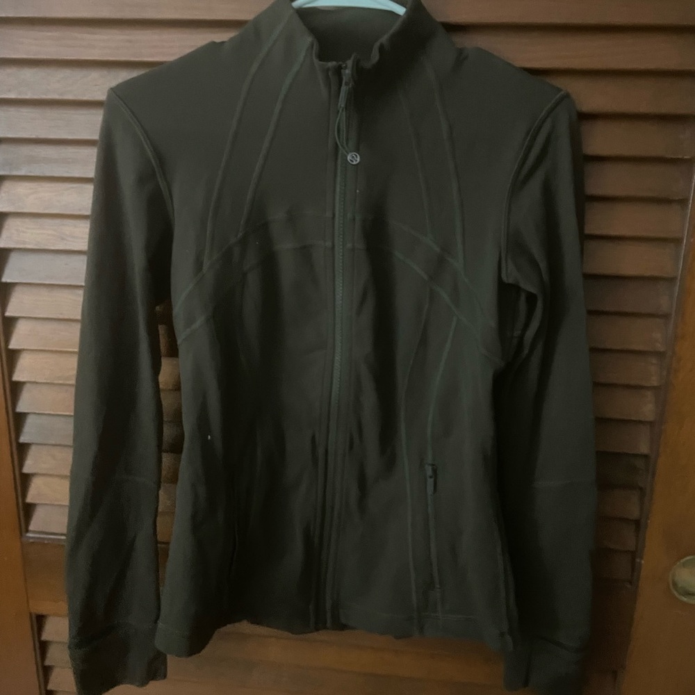 Lulu lemon define jacket olive green size 6 luon